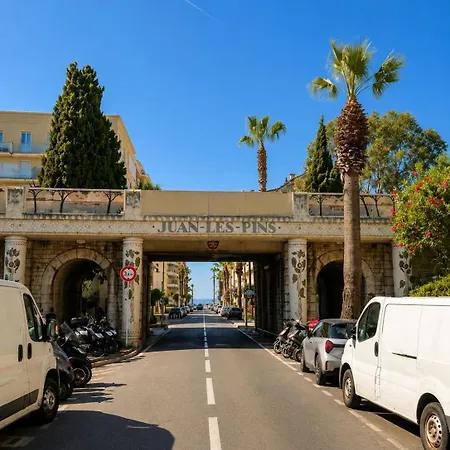 Riviera Juan Les Pins 300m Avec Terrasse דירה